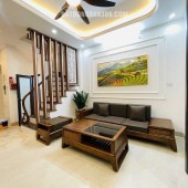 NHÀ GẦN PHỐ THỊNH QUANG - THÁI THỊNH 6.5 TẦNG THANG MÁY XÂY MỚI ĐẸP LONG LANH_44m2_LÔ GÓC NGÕ NÔNG THÔNG THOÁNG_VỀ Ở NGAY_hơn 12 tỷ